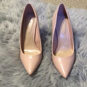 Nude/pink heels